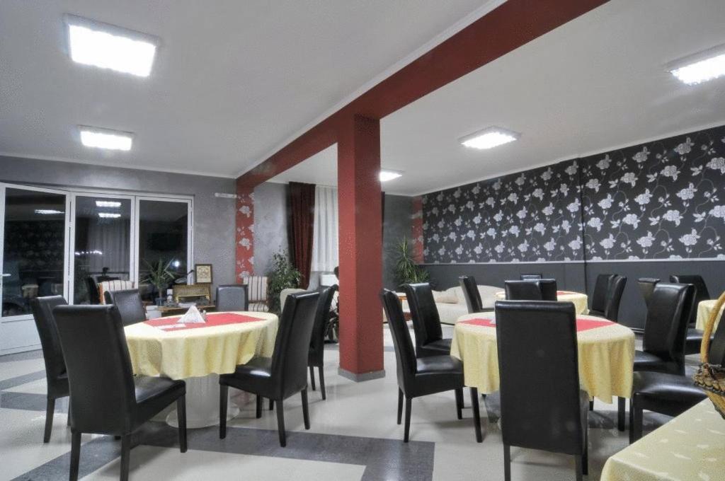 Garni Hotel Lama Kragujevac Extérieur photo