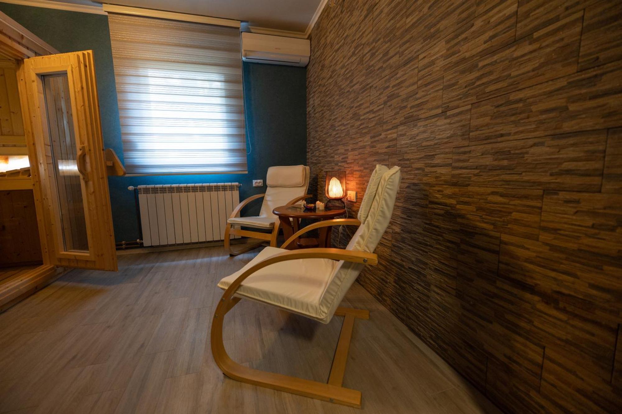 Garni Hotel Lama Kragujevac Extérieur photo