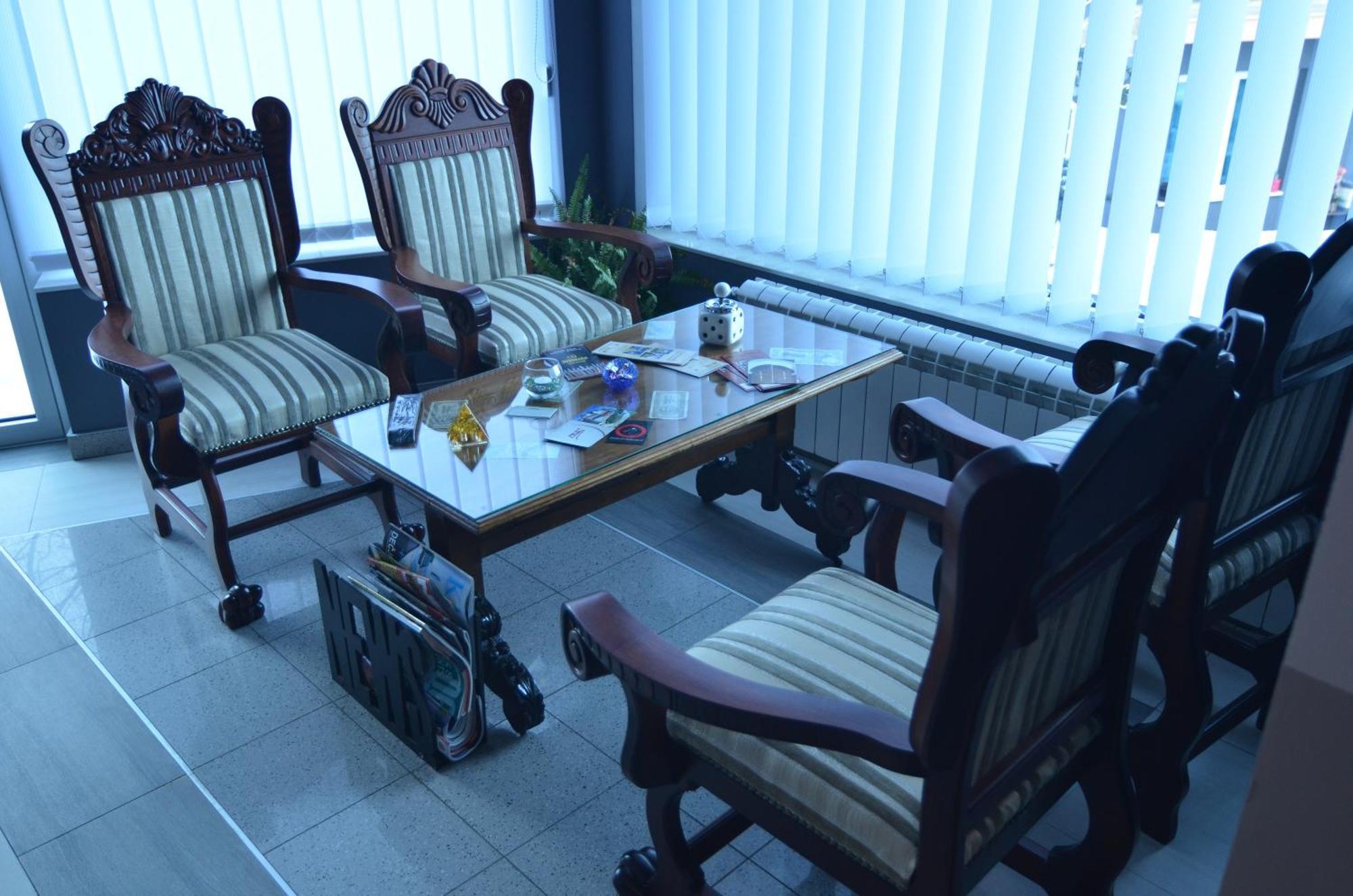 Garni Hotel Lama Kragujevac Extérieur photo