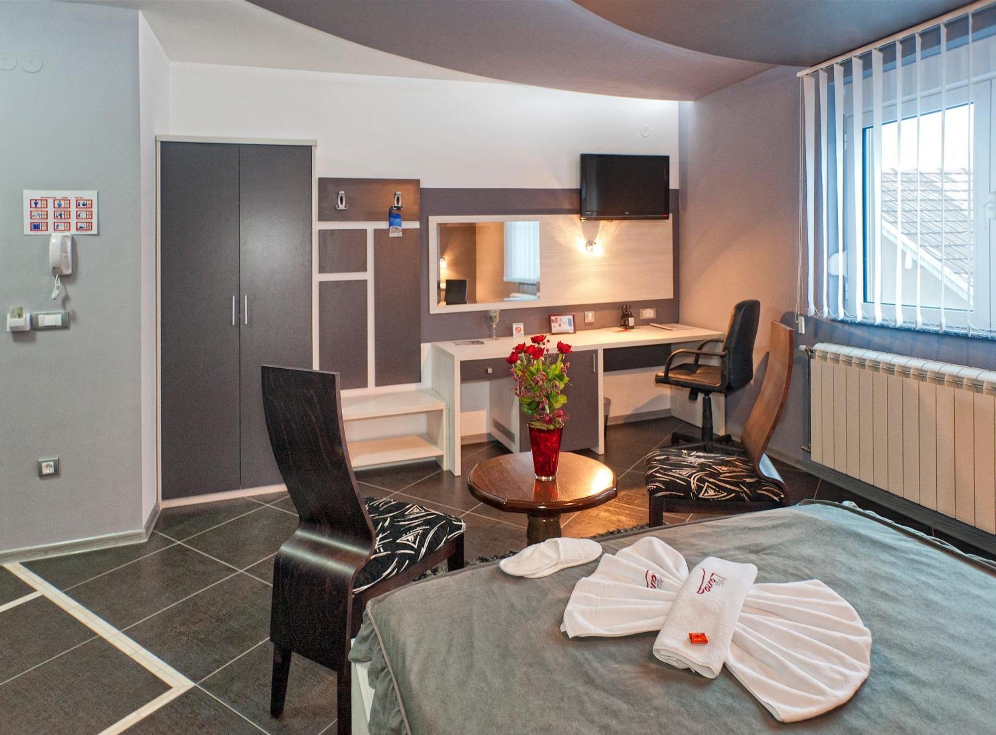Garni Hotel Lama Kragujevac Extérieur photo