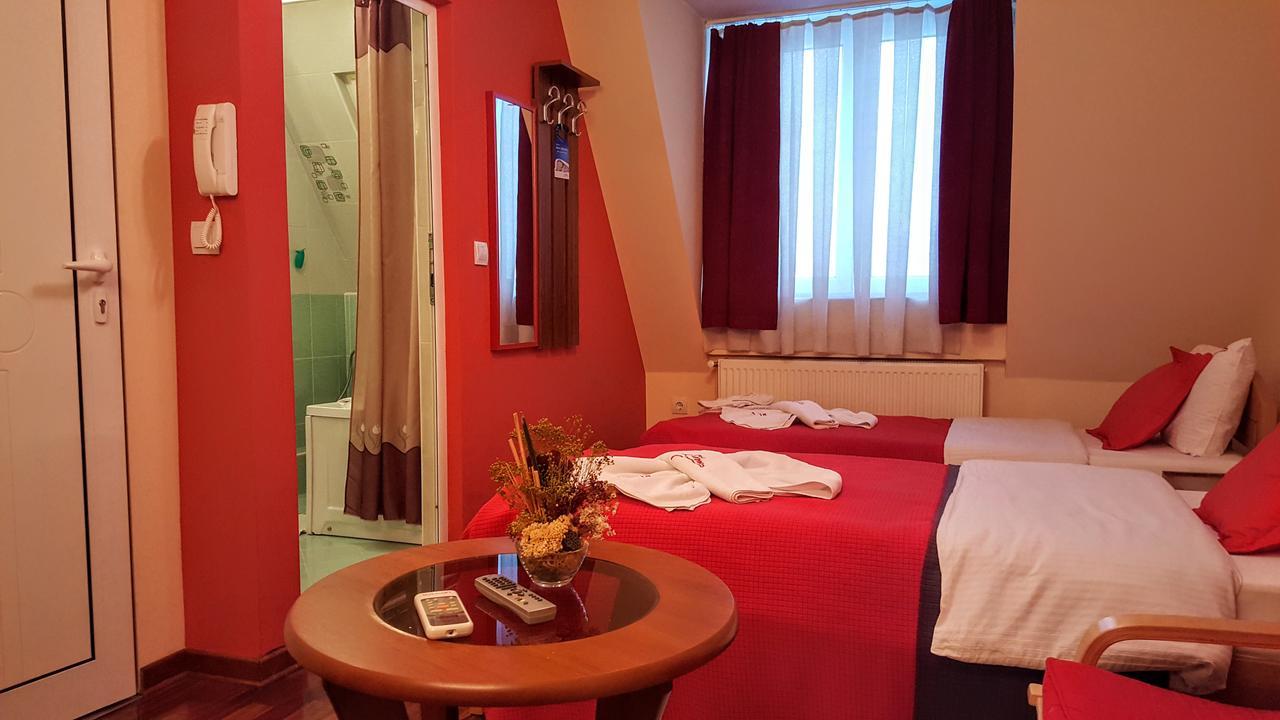 Garni Hotel Lama Kragujevac Extérieur photo