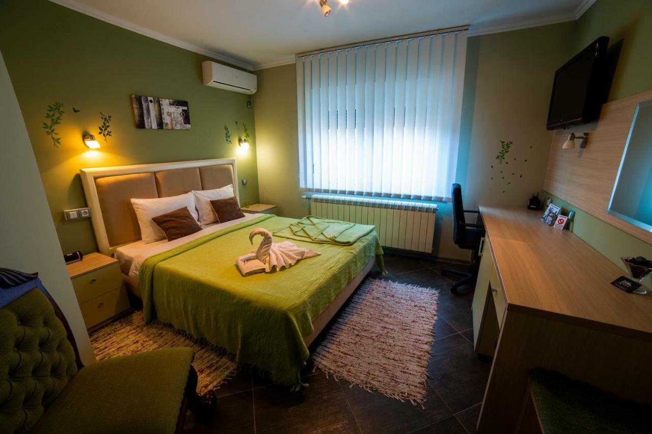 Garni Hotel Lama Kragujevac Extérieur photo