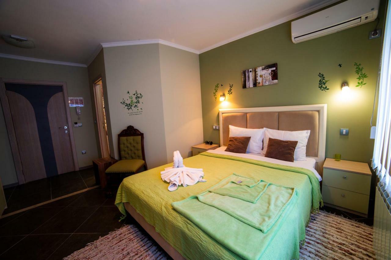 Garni Hotel Lama Kragujevac Extérieur photo