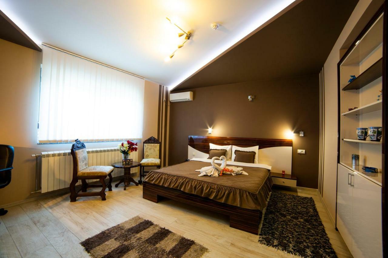 Garni Hotel Lama Kragujevac Extérieur photo