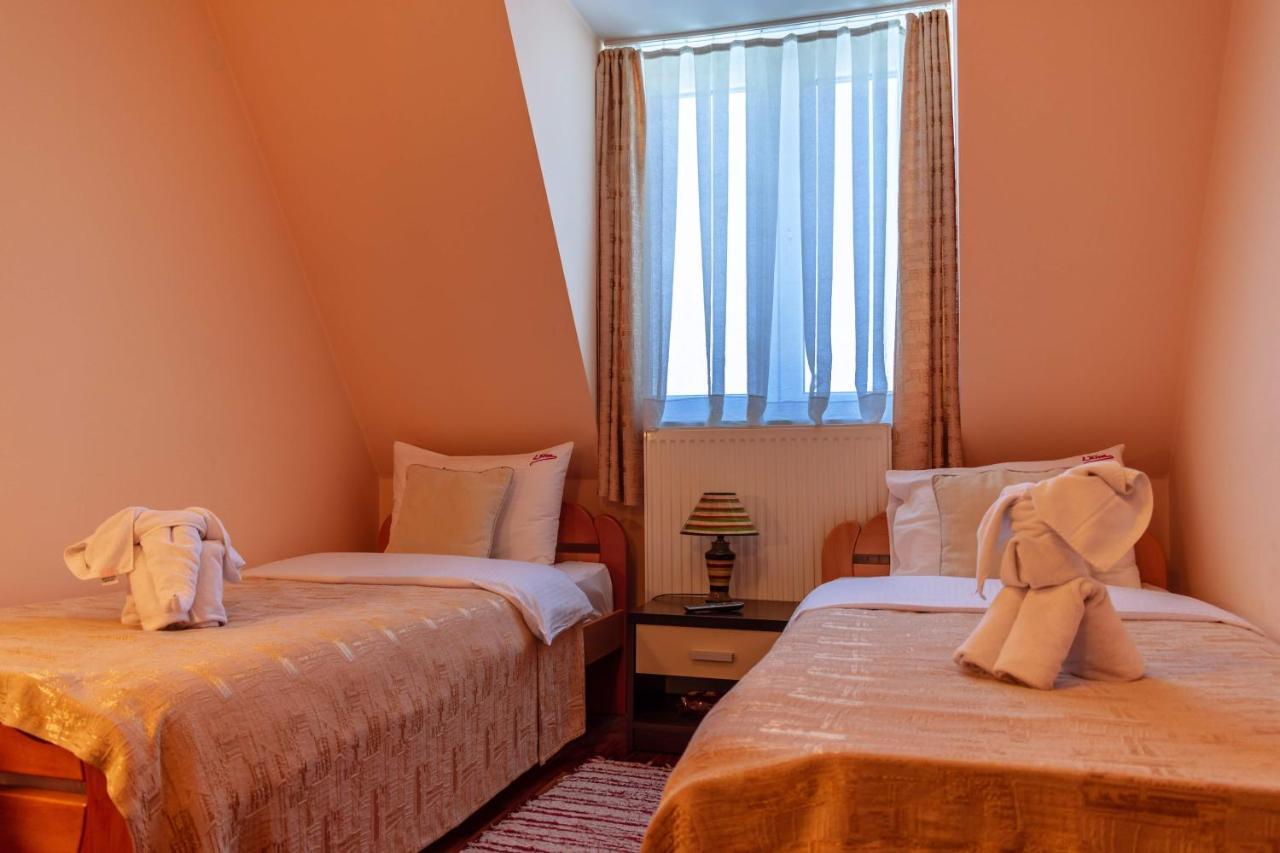 Garni Hotel Lama Kragujevac Extérieur photo